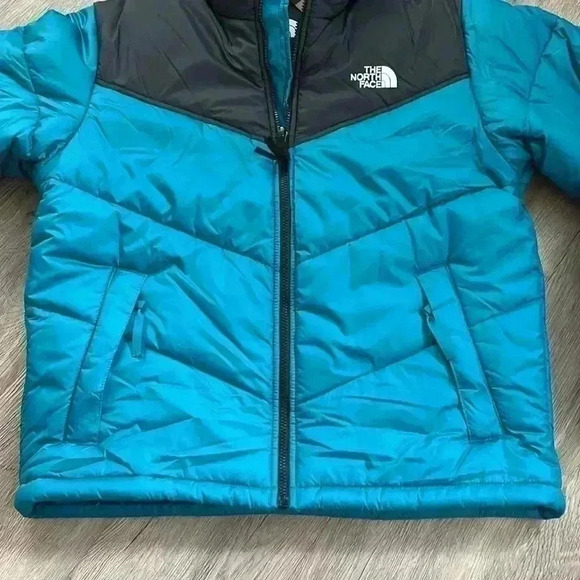 The North Face Men’s Green Puffer Jacket, Medium - Picture 5 of 13